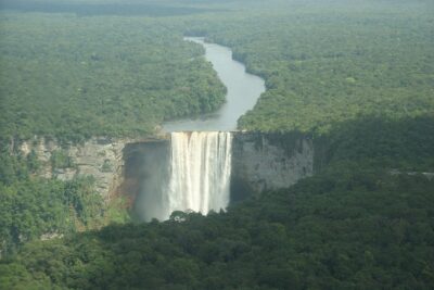 waterfalls, a single drop, guyana